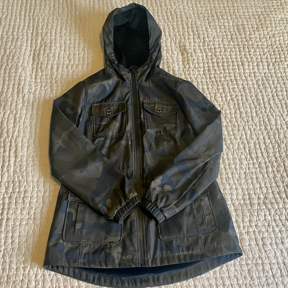 🌟MK🌟Michael Kors waterproof Camo Utility Jacket. - Picture 1 of 6
